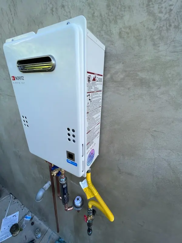 Tankless water heater installation for Central Hilltop homes